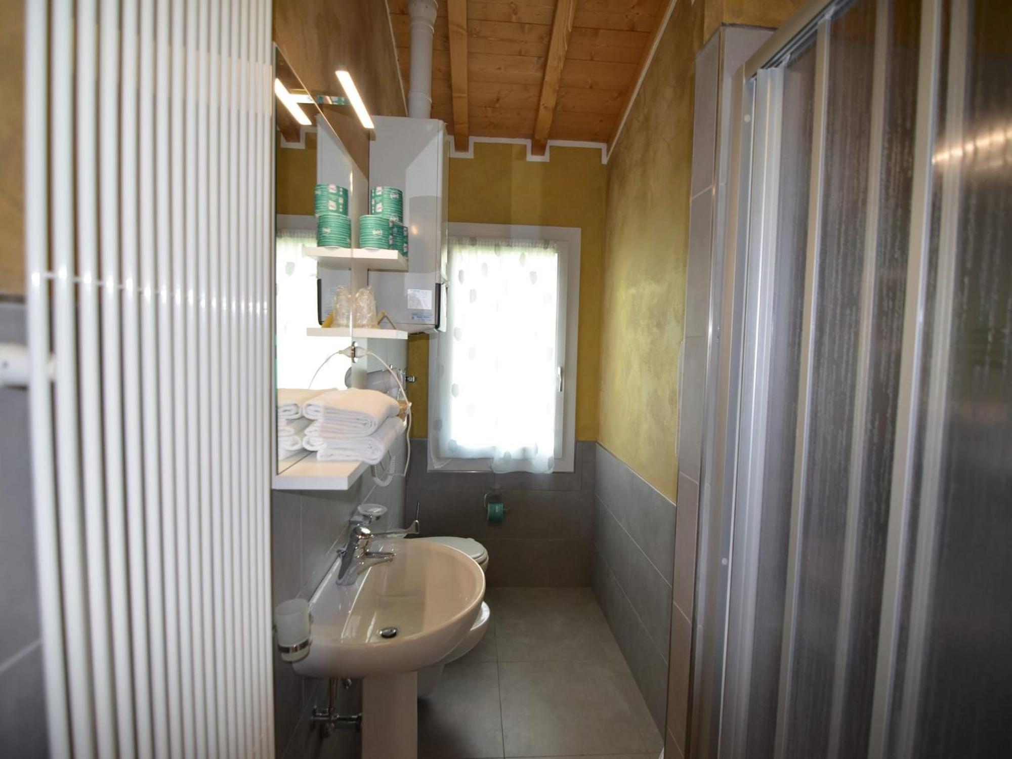 Characteristic Apartment In Codigoro With Pool Bagian luar foto